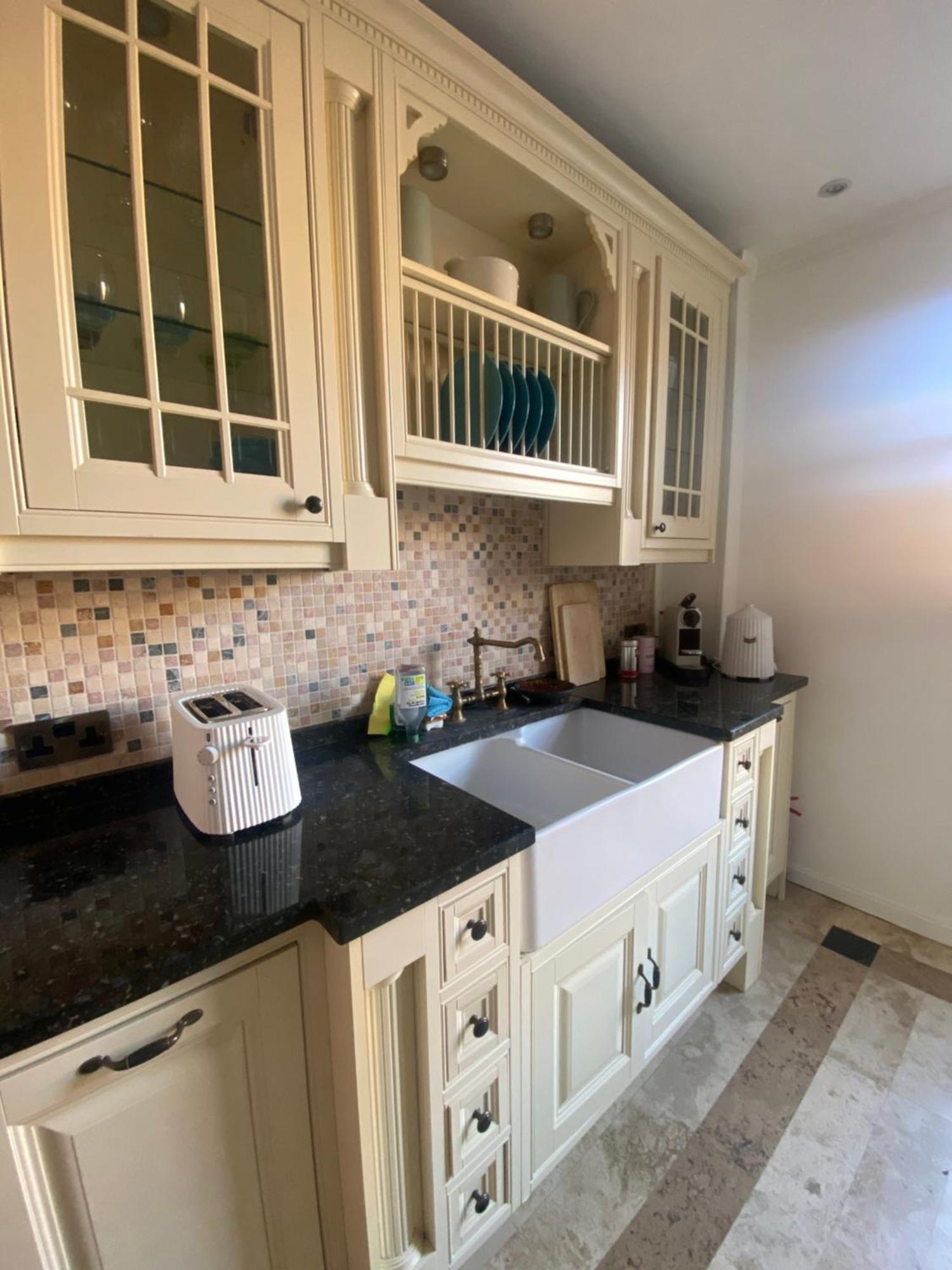 Mayfair - Two Bed, One Bath